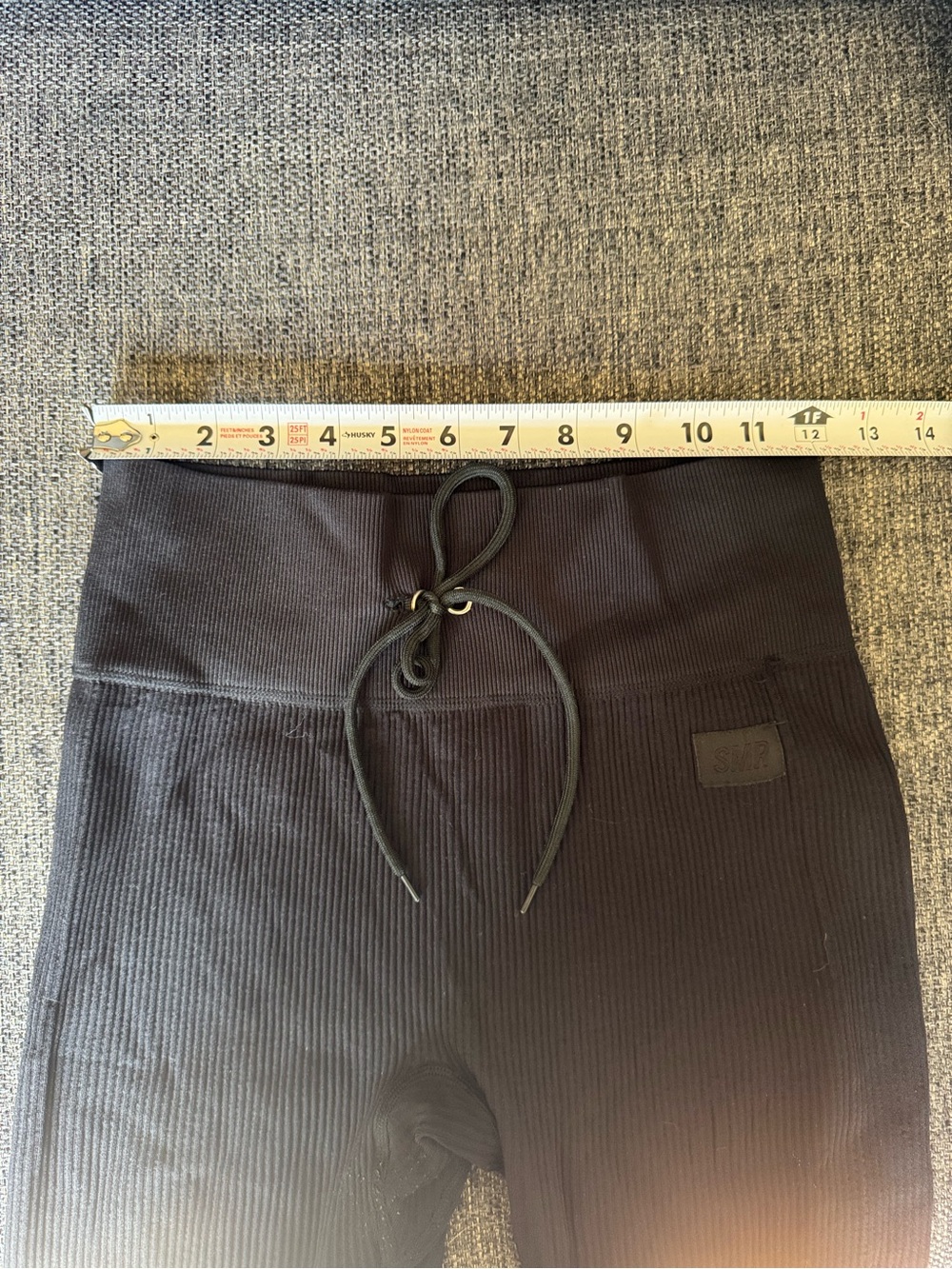 Black Ribbed Crop Pullover & Drawstring Pants Set - Picture 3 of 9